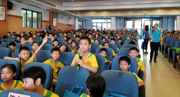 019年广东省中小学无线电科普宣传活动在江门市新会尚雅学校举行_副本.jpg