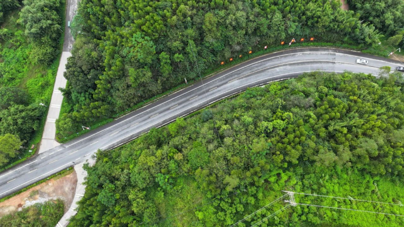 省道S245线佛冈西田至二七村委段升级改造后行程环境得到提升。通讯员供图