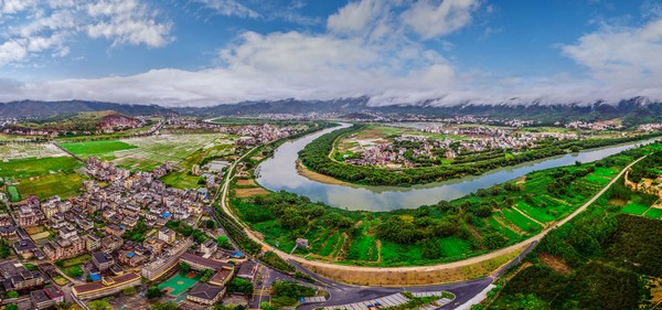 郁南县西坝村全景.jpg